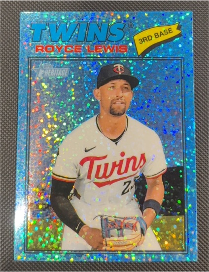 2025 Topps Heritage #138 Royce Lewis — front