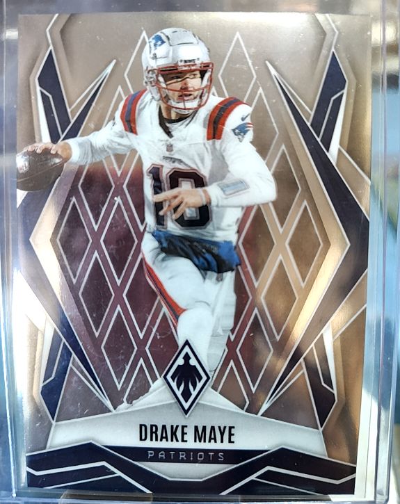2025 Panini Phoenix #111 Drake Maye — front