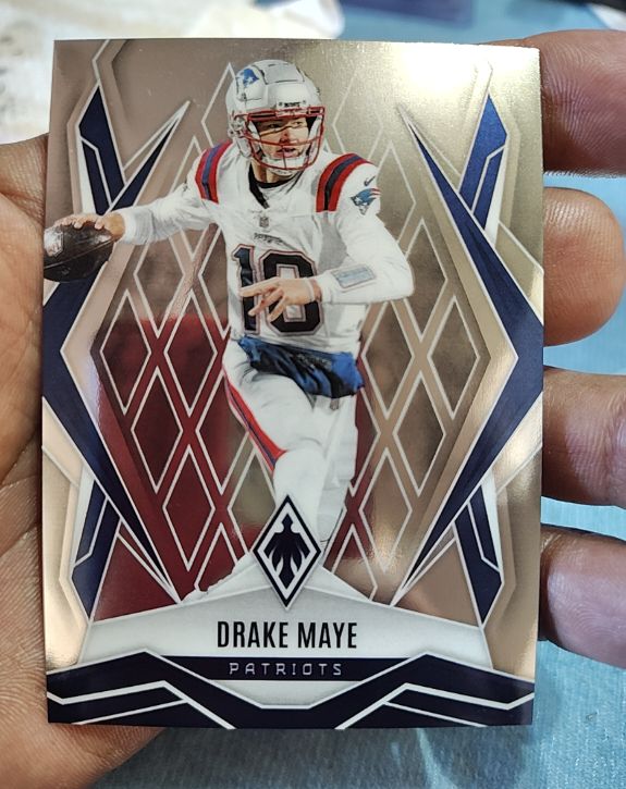 2025 Panini Phoenix #111 Drake Maye — front