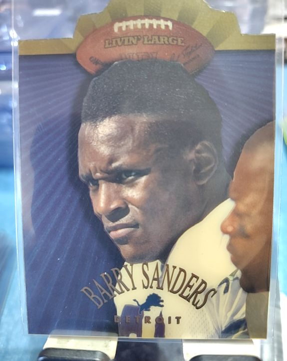 1997 Collector's Edge Advantage Livin' Large Die-Cut #6 Barry Sanders — front