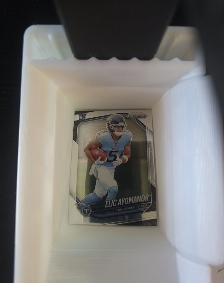 2025 Panini Prizm #321 Elic Ayomanor — front