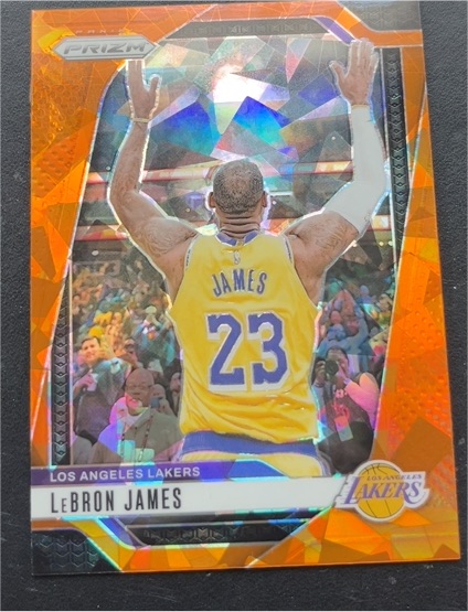 2019-20 Panini Prizm #129 LeBron James Orange Cracked Ice — front