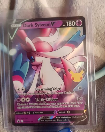 Pokémon TCG Dark Sylveon V SWSH134 — front
