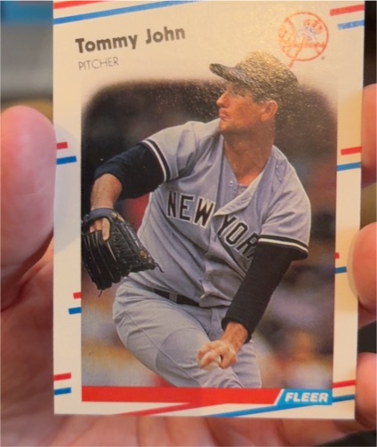 1988 Fleer #211 Tommy John — front