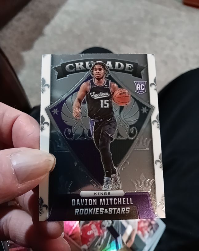 2021-22 Panini Chronicles Crusade #623 Davion Mitchell — front