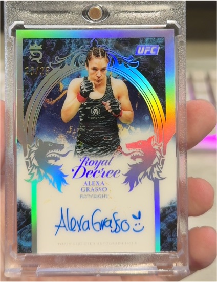 2025 Topps Royalty UFC #DA-AG Alexa Grasso Royal Decree Autograph — front