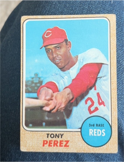 1968 Topps #130 Tony Perez — front