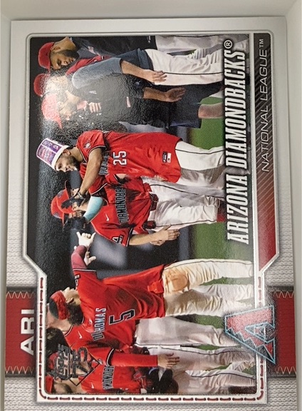2026 Topps Series 1 #47 Arizona Diamondbacks Team Card — front
