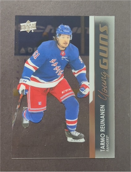 2021-22 Upper Deck #207 Tarmo Reunanen Young Guns Rookie — front