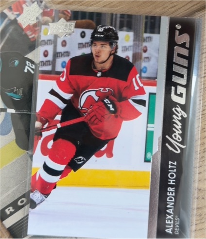 2021-22 Upper Deck Extended Series #701 Alexander Holtz Young Guns Rookie — front