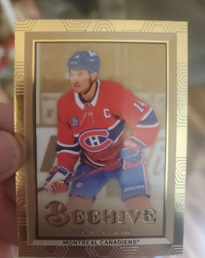 2024-25 Upper Deck Extended Series Beehive Gold #BH-7 Nick Suzuki — front