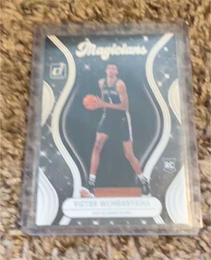 2023-24 Panini Donruss Magicians #1 Victor Wembanyama — front