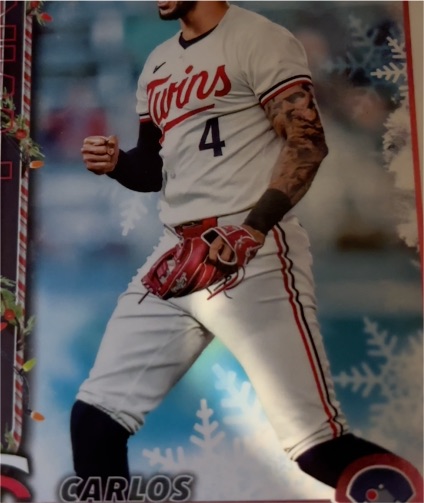2025 Topps Holiday #H175 Carlos Correa — front