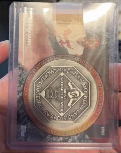 2017 Topps Update #MVPR-HA Hank Aaron MVP Award Medallion — front