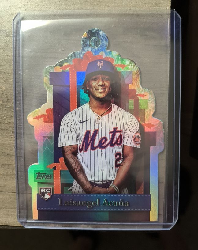 2025 Topps Holiday Present Die-Cut Ornament #PO-3 Luisangel Acuña — front