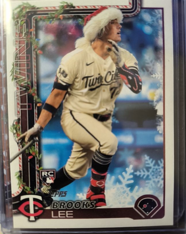 2025 Topps Holiday #H13 Brooks Lee Santa Hat Image Variation SP Rookie RC Minnesota Twins — front
