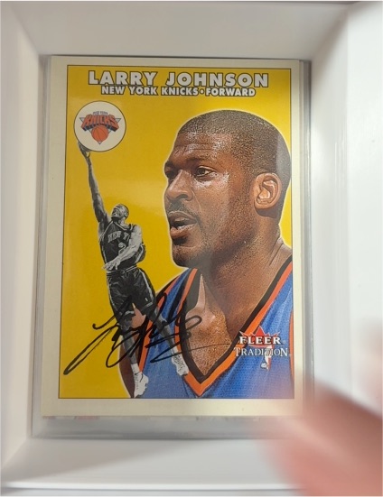 2000-01 Fleer Tradition #79 Larry Johnson — front