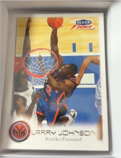 1999-00 Fleer Focus #9 Larry Johnson — front