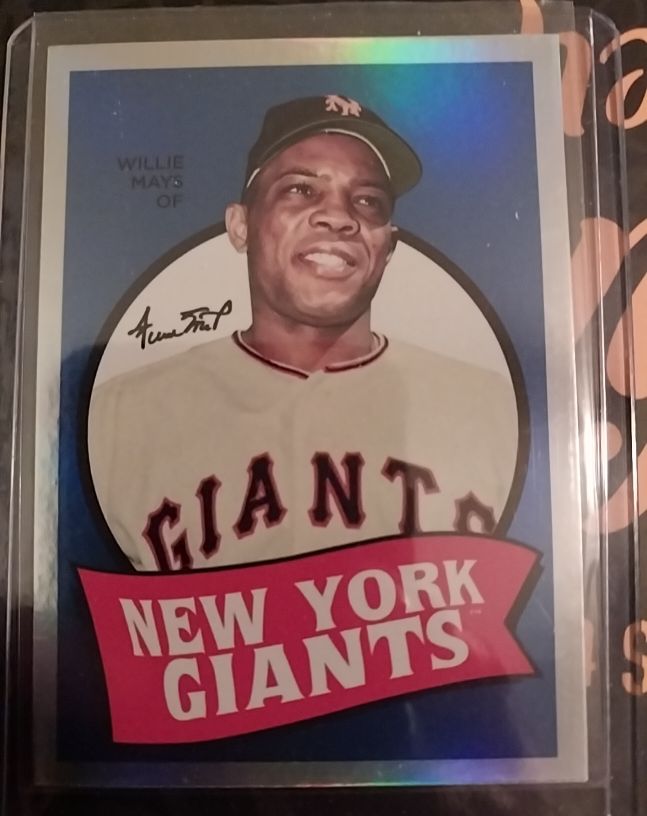 2023 Topps Archives 1969 Single Player Foil #69T-36 Willie Mays — front