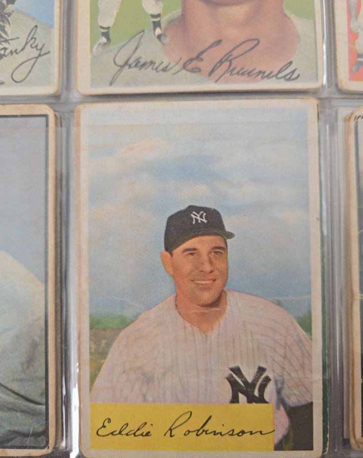 1954 Bowman #33 Eddie Robinson — front