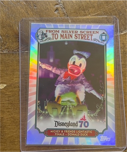 2025 Topps Disneyland 70th #MS-23 Donald Duck Lightastic Finale — front