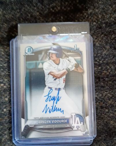 2025 Bowman Draft Chrome #CPA-LV Landyn Vidourek — front