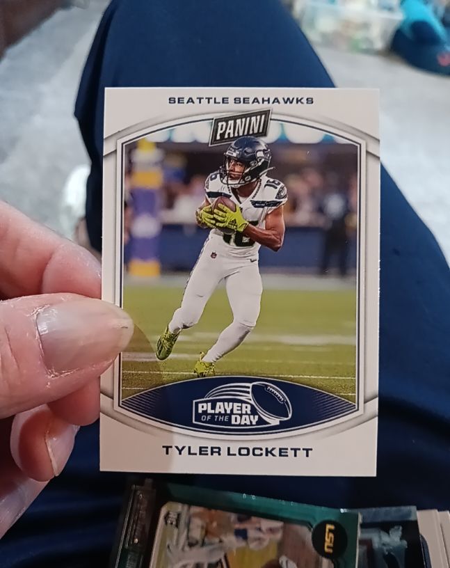 2023 Panini Player of the Day #48 Tyler Lockett — front