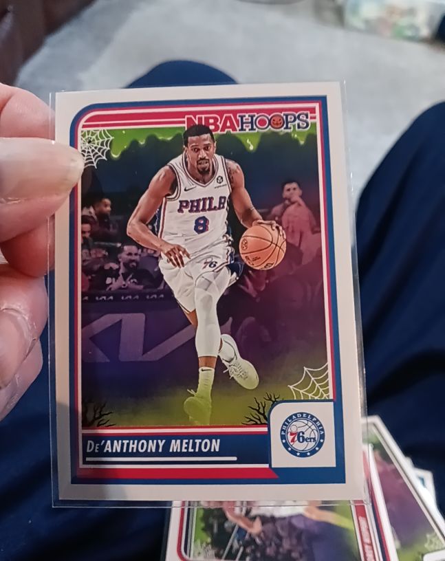 2023-24 Panini Haunted Hoops #138 De'Anthony Melton — front