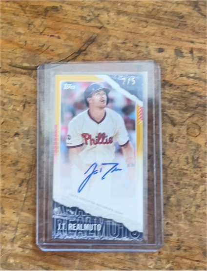 2025 Topps Update #Real One Red Auto 2/5 J.T. Realmuto — front