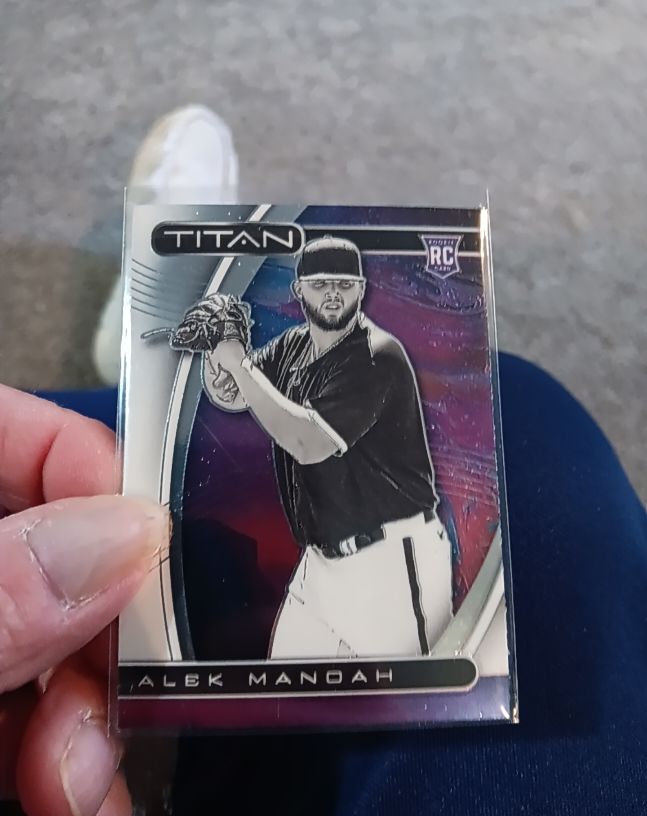 2021 Panini Chronicles Titan #13 Alek Manoah — front