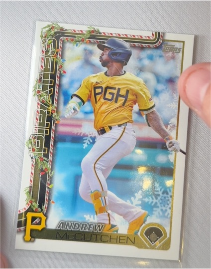 2025 Topps Holiday #H79 Andrew McCutchen — front