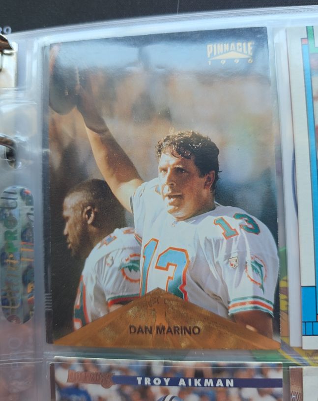 1996 Pinnacle #4 Dan Marino — front