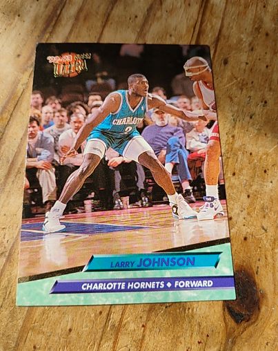 1992-93 Fleer Ultra #21 Larry Johnson — front