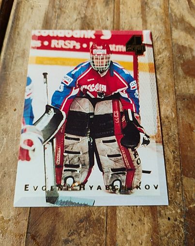 1994 Classic Four Sport #123 Evgeni Ryabchikov — front