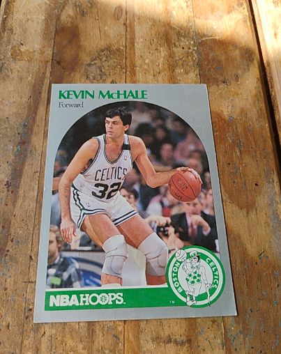 1990-91 NBA Hoops #44 Kevin McHale — front