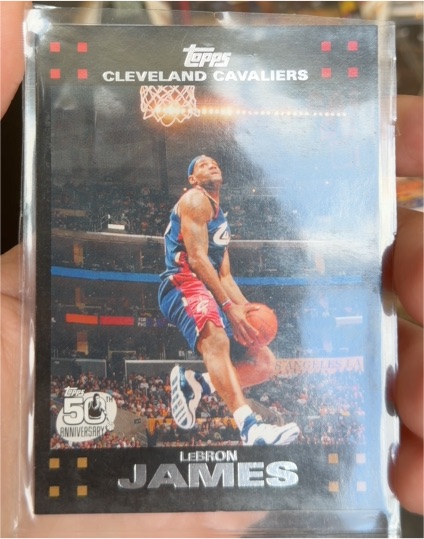 2007-08 Topps #23 LeBron James — front