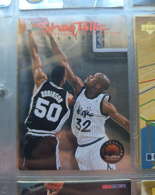 1993-94 SkyBox Premium Shaq Talk #2 Shaquille O'Neal — front