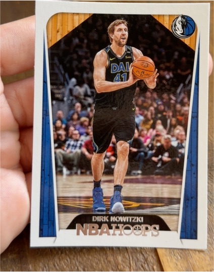 2018-19 Panini NBA Hoops #285 Dirk Nowitzki — front