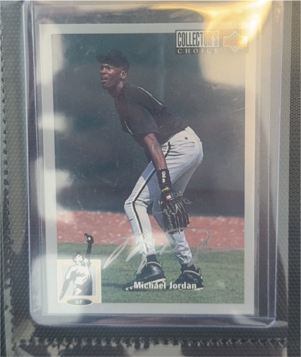 1994-95 Upper Deck Collector's Choice #23 Michael Jordan — front