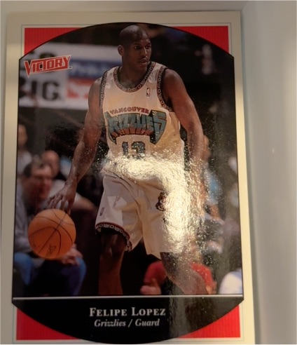 2000-01 Upper Deck Victory #222 Felipe Lopez — front
