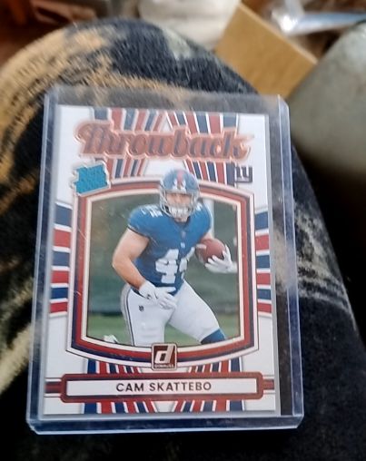 2025 Donruss Rated Rookie Throwback #36 Cam Skattebo — front