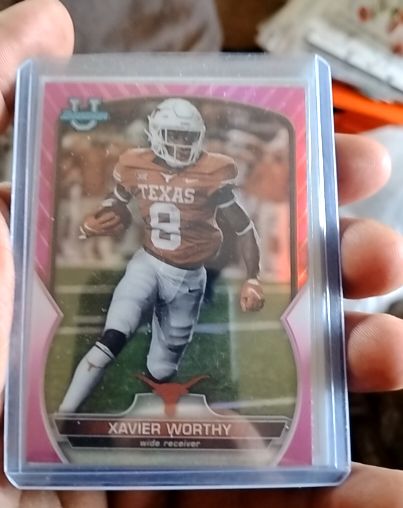 2022 Bowman University Chrome #29 Xavier Worthy Pink Refractor — front