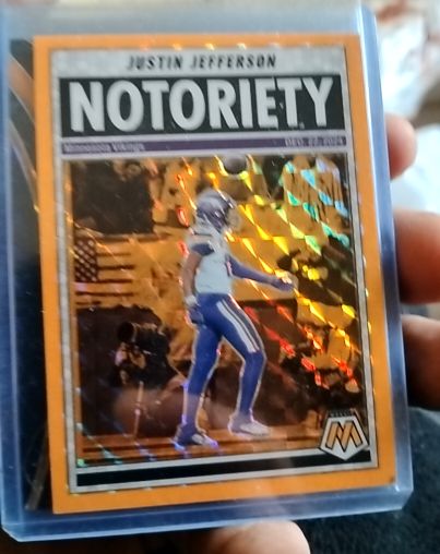 2025 Panini Mosaic Notoriety #6 Justin Jefferson — front