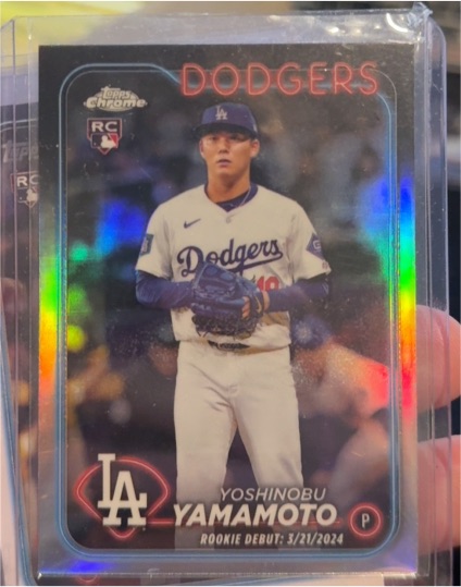 2024 Topps Chrome Update #USC108 Yoshinobu Yamamoto — front