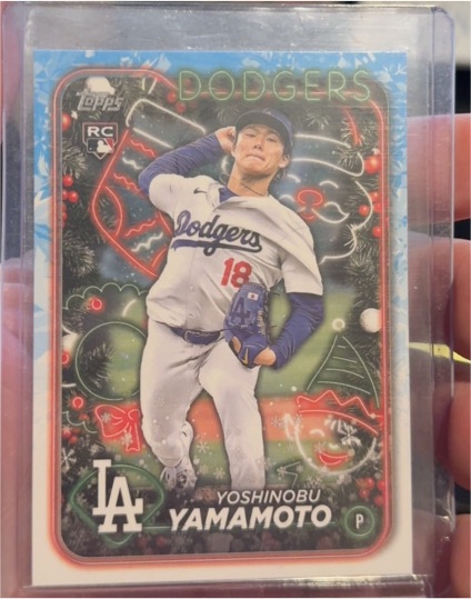 2024 Topps Holiday #H88 Yoshinobu Yamamoto — front