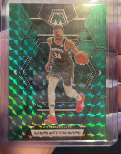 2023-24 Panini Mosaic #77 Giannis Antetokounmpo — front