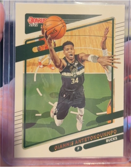 2021-22 Panini Donruss #177 Giannis Antetokounmpo Milwaukee Bucks — front