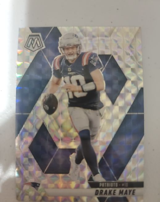 2025 Panini Mosaic #28 Drake Maye — front