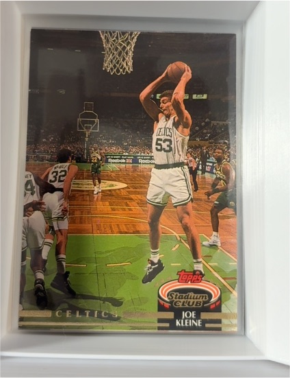1992-93 Topps Stadium Club #122 Joe Kleine — front
