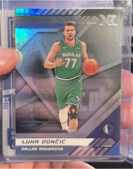 2020-21 Panini Chronicles XR #300 Luka Dončić — front